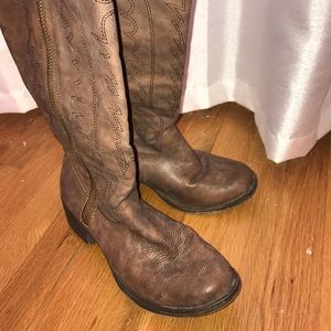 Brown cowboy boots Steve Madden brand